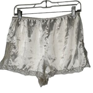 Vintage Victoria's Secret Gold Label Shorts‎